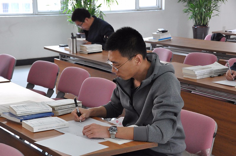 7.我院第四届职业技能竞赛开幕4.2-4.jpg 7.我院第四届职业技能竞赛开幕4.2-4.jpg