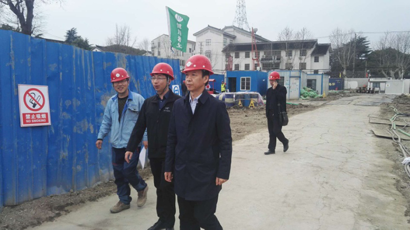 8.我院天房苏州项目顺利实施4.2-院领导带队实地踏勘项目现场情况.jpg 8.我院天房苏州项目顺利实施4.2-院领导带队实地踏勘项目现场情况.jpg